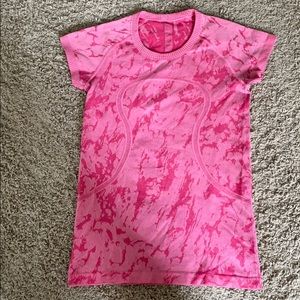 Lululemon Swiftly Tech Short Sleeve Shirt